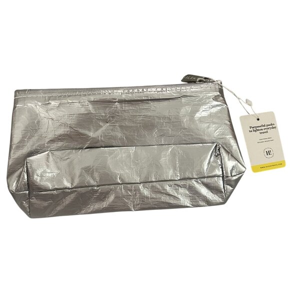 Hi Love Travel Bag Metallic Silver Star Splash Proof Makeup Cosmetics Clutch - Picture 2 of 2
